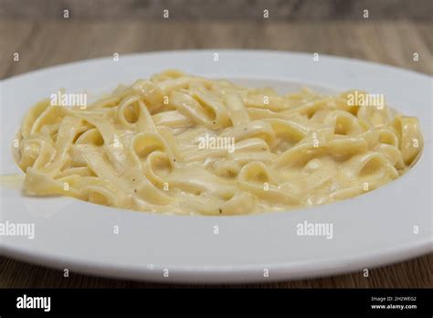 Assiette de pâtes Alfredo crémeuses