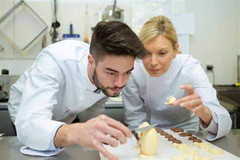 Illustration du savoir-faire chocolatier et des pâtisseries raffinées