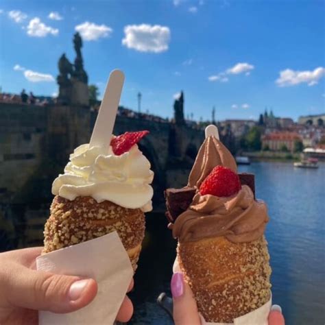 Trdelník rempli de crème glacée